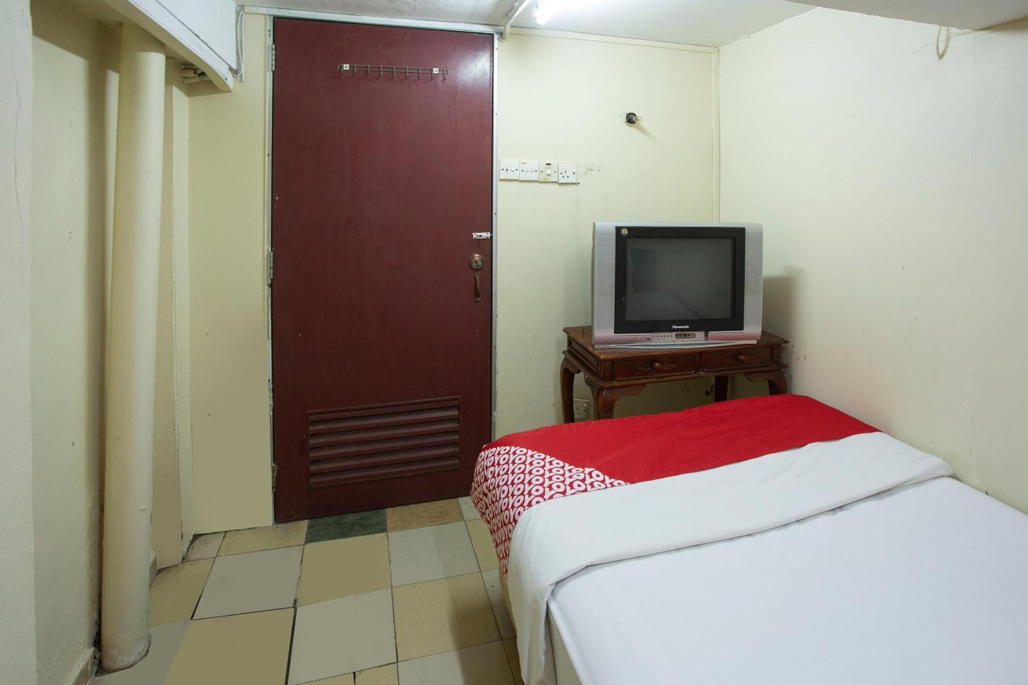 Spot On 90137 Casavilla Hotel Pudu Kuala Lumpur Exterior photo