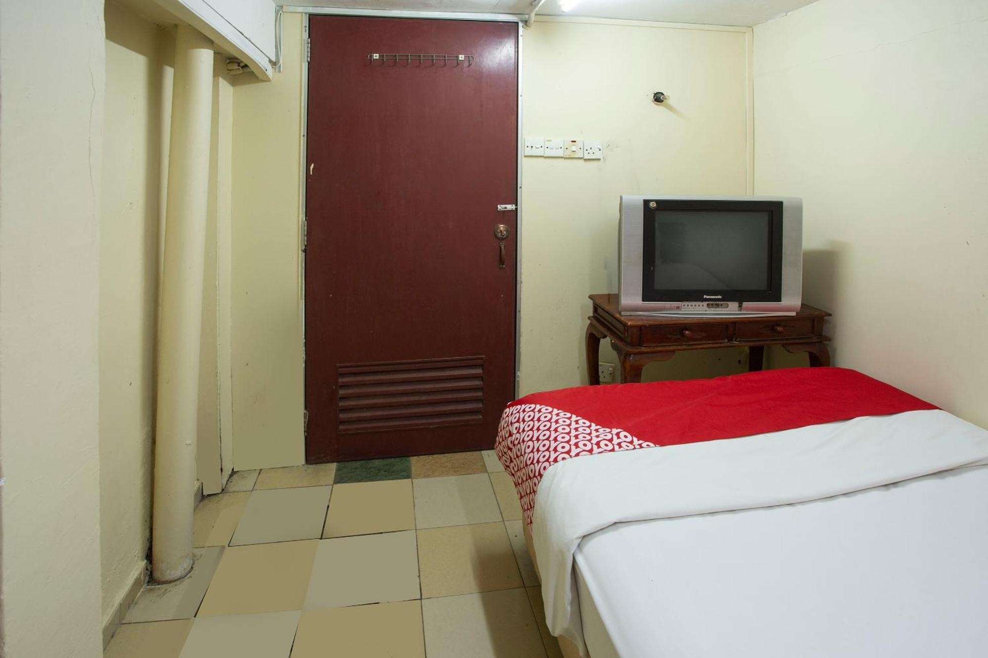 Spot On 90137 Casavilla Hotel Pudu Kuala Lumpur Exterior photo